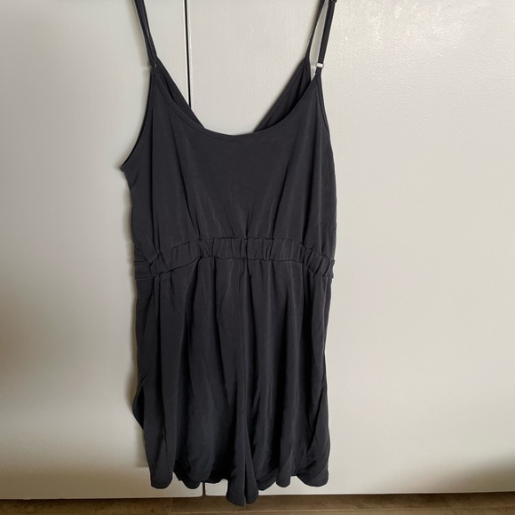 Abercrombie grey skort romper - Picture 3 of 3